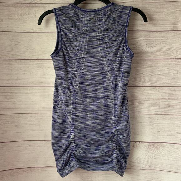 Athleta Blue Space Dye Sleeveless Athletic Shirt Ruched Bottom - Picture 4 of 10